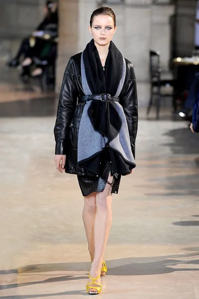 Look 9